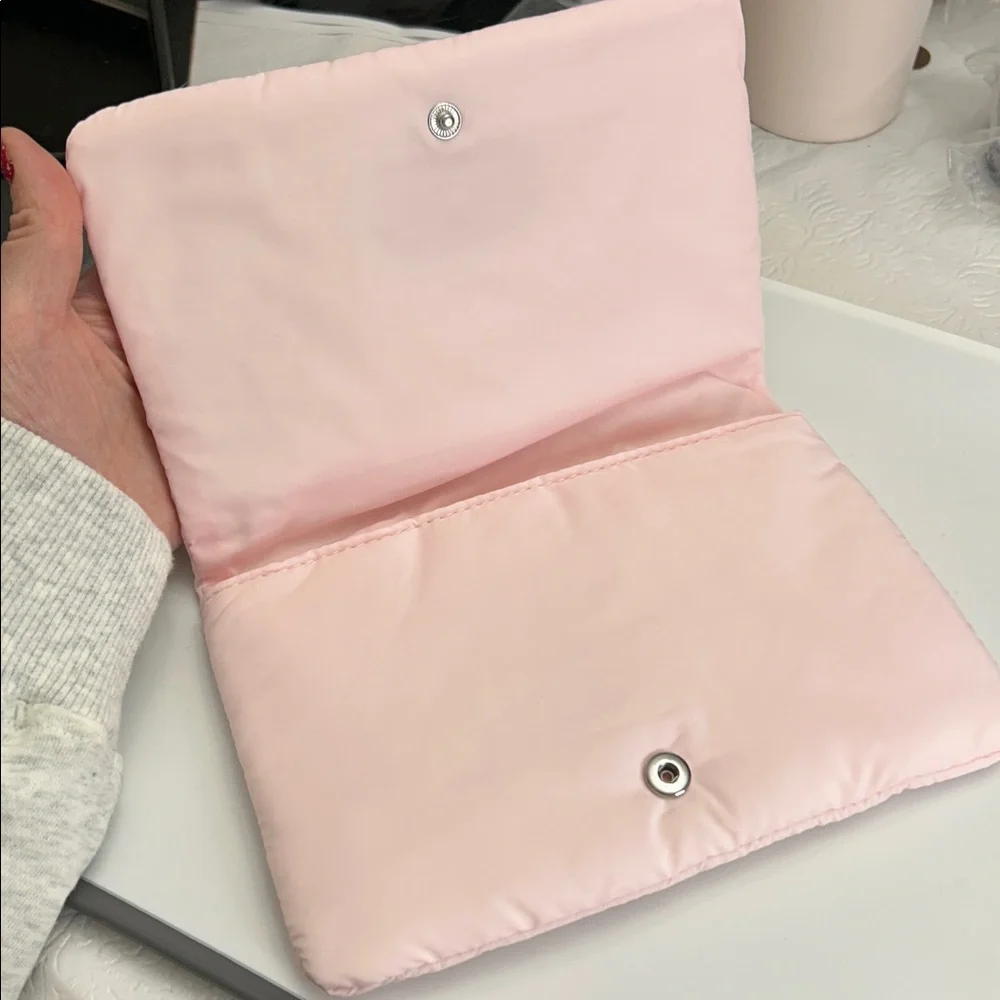 Christian Dior Beauty Pink Nylon Clutch NEW - Picture 4 of 9